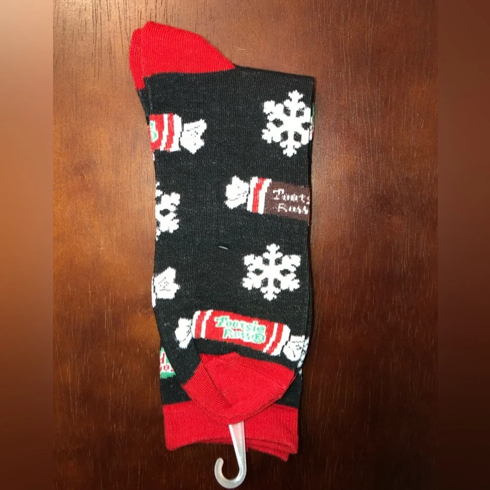 TOOTSIE ROLL NOVELTY CREW SOCKS NWT MEN’S SHOE SIZE 6-12